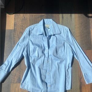 Banana Republic Light Blue Men's Dress Shirt - Classic Collared Button-Up